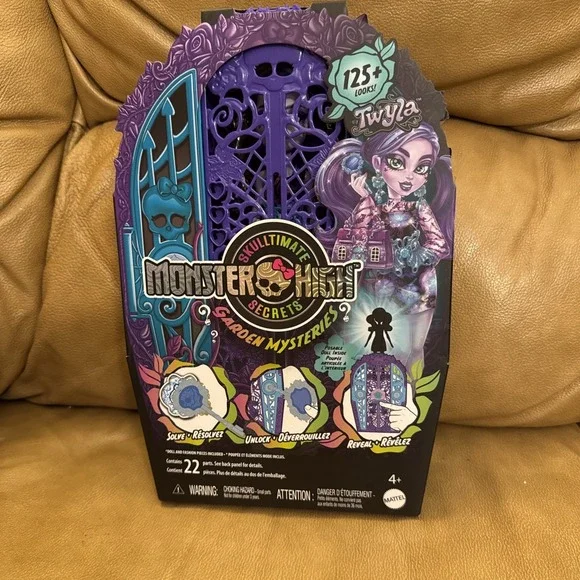 Monster High Skulltimate Secrets Garden Mysteries TWYLA Fashion Doll Halloween - Picture 2 of 8